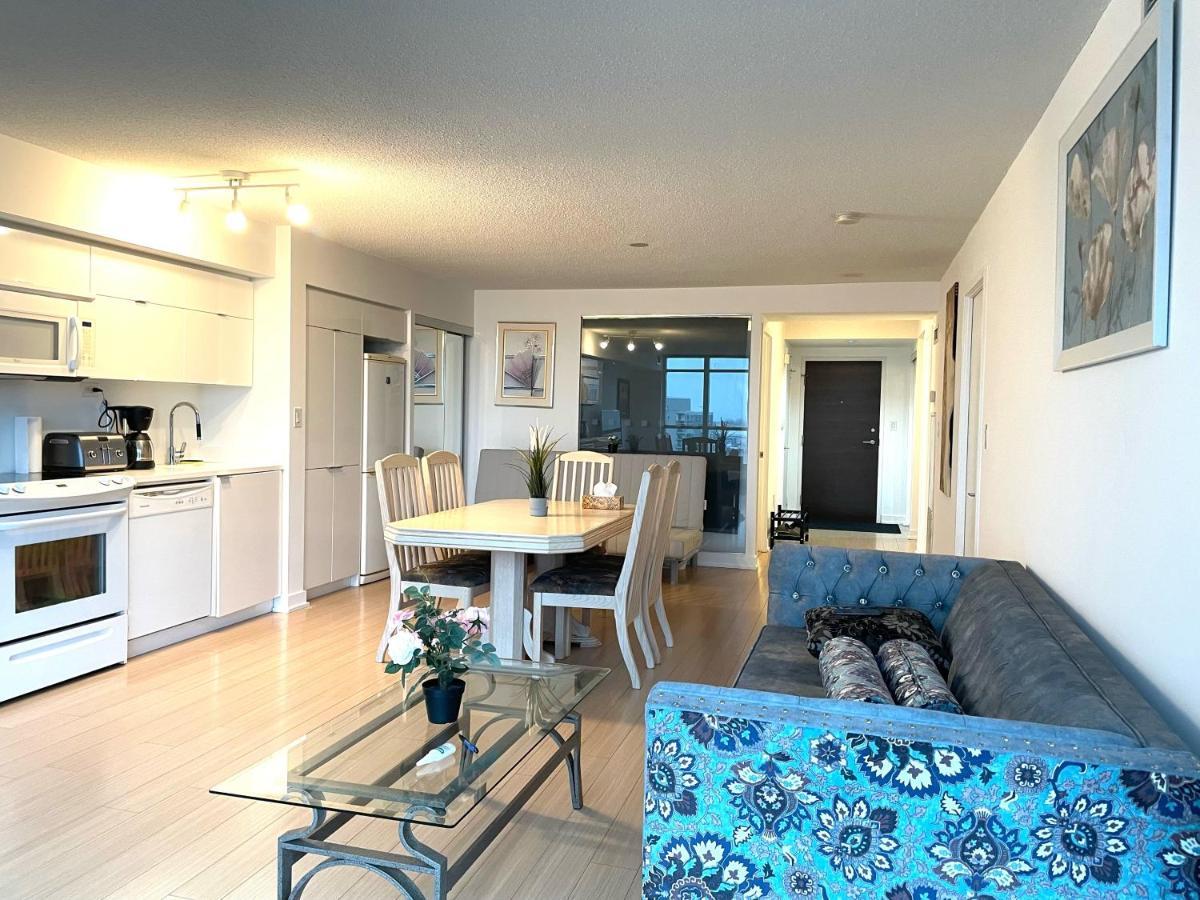 Three-Bedroom Condo With Free Parking Nearby Cn Tower With Lake View 多伦多 外观 照片