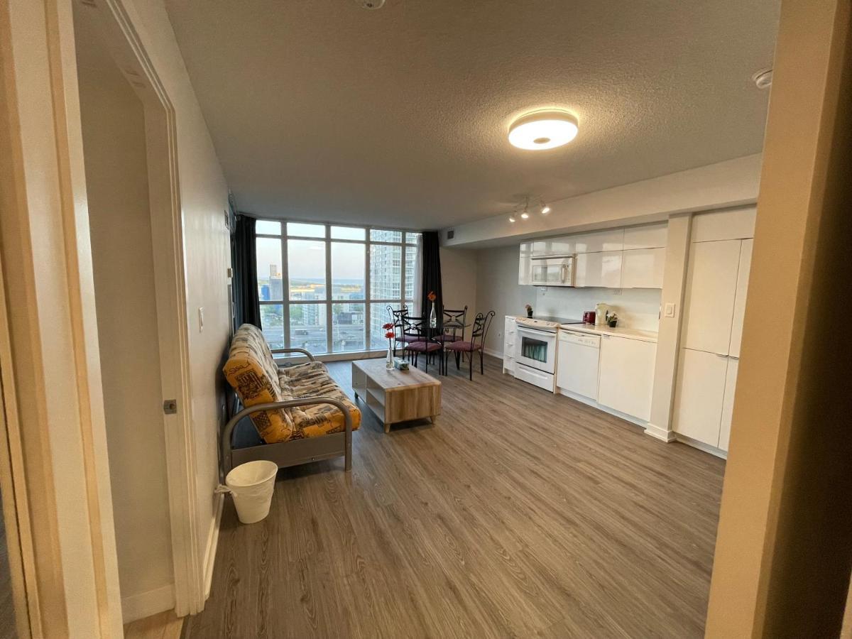 Three-Bedroom Condo With Free Parking Nearby Cn Tower With Lake View 多伦多 外观 照片